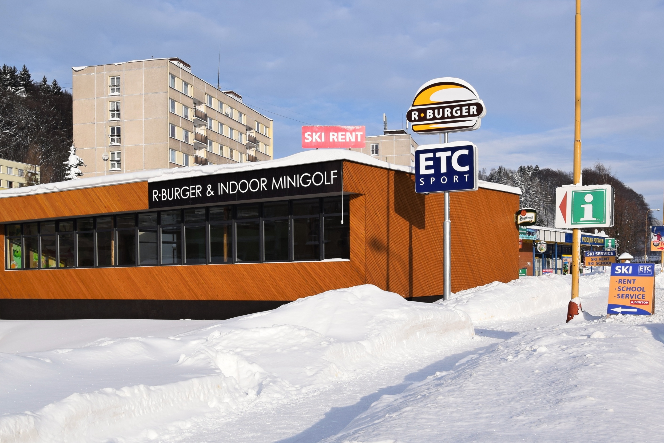 ETC5 - Rýchorka – půjčovna lyží a snowboardů, skiservis, lyžařská škola, hlídání dětí